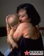 ��ʹԽս��ǰ���������Ƭ��СŮ����״